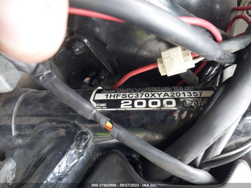 2000 HONDA VT1100 T - 1HFSC370XYA201357