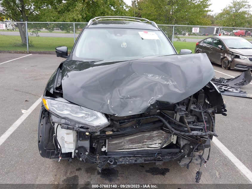 VIN JN8AT2MV2JW311347 2018 NISSAN ROGUE SL
