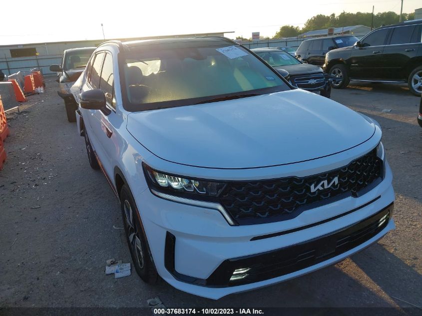 2022 KIA SORENTO EX - 5XYRH4LFXNG146107