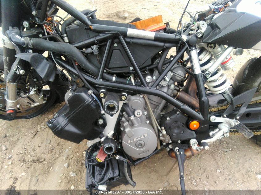 2008 KTM 990 SUPER DUKE - VBKVD940X8M945209