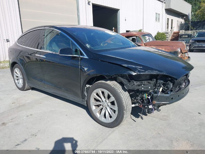 5YJXCAE24JF137600 TESLA MODEL X 75D/100D/P100D 2018