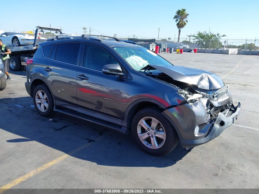 2014 TOYOTA RAV4 XLE - 2T3WFREV4EW101255