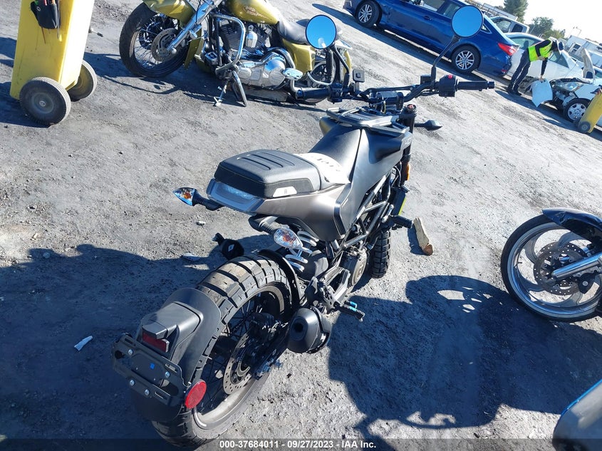 VIN MD2JUJ407PC223230 2023 HUSQVARNA VITPILEN 401