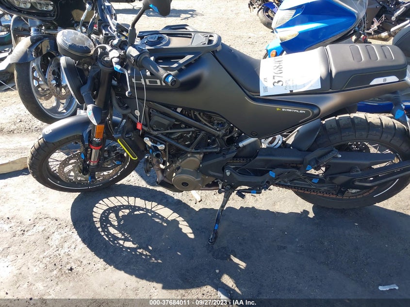 VIN MD2JUJ407PC223230 2023 HUSQVARNA VITPILEN 401