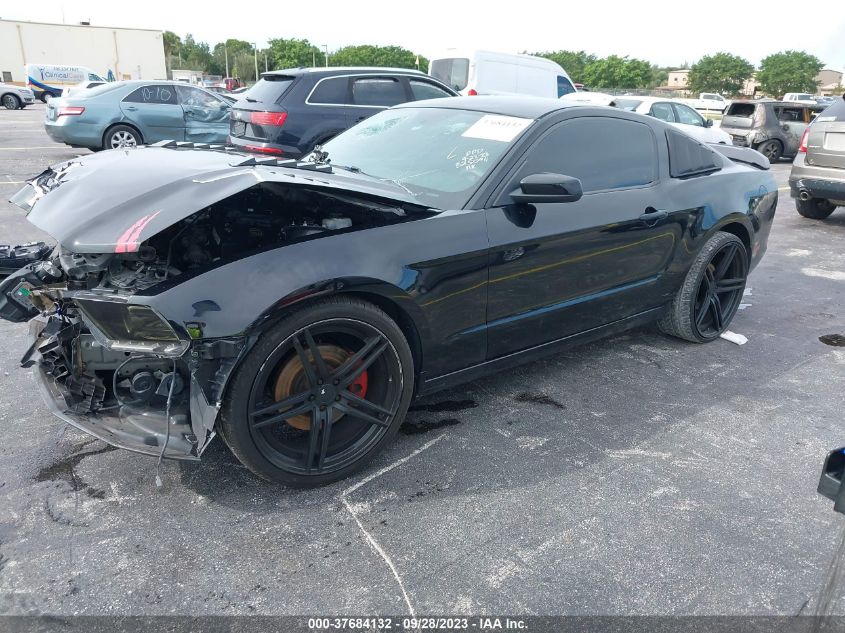 2014 FORD MUSTANG V6 - 1ZVBP8AM3E5325091