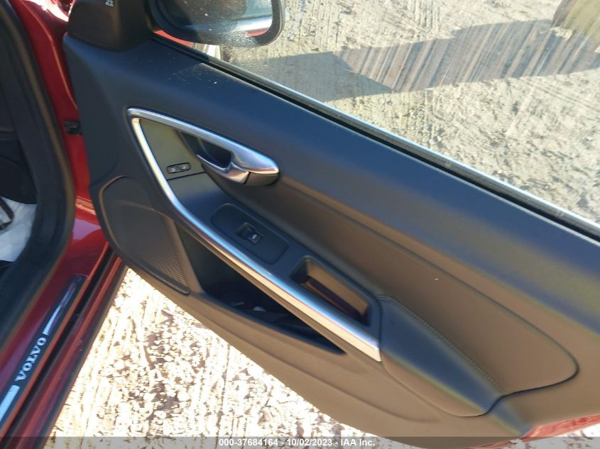 2015 VOLVO S60 T5 DRIVE-E PLATINUM - YV140MFD9F2306673