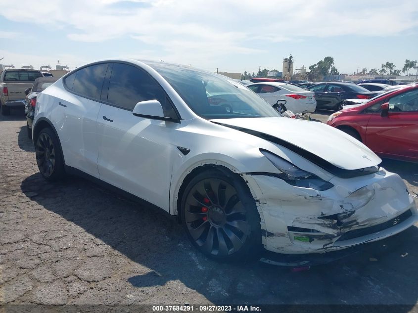 7SAYGDEFXPF621876 Tesla Model Y  