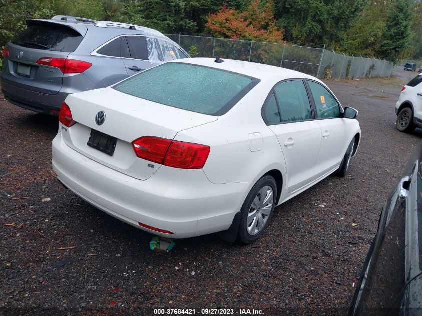 2014 VOLKSWAGEN JETTA SEDAN SE - 3VWD17AJ4EM232052