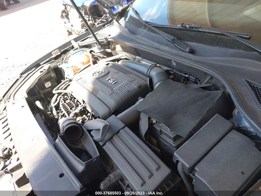 VIN 1VWAT7A31HC025137 2017 VOLKSWAGEN PASSAT S
