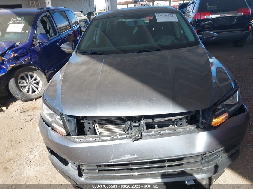 VIN 1VWAT7A31HC025137 2017 VOLKSWAGEN PASSAT S