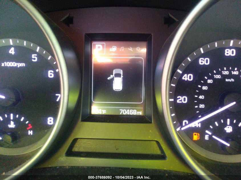 2017 HYUNDAI SANTA FE SE - KM8SMDHF2HU220284