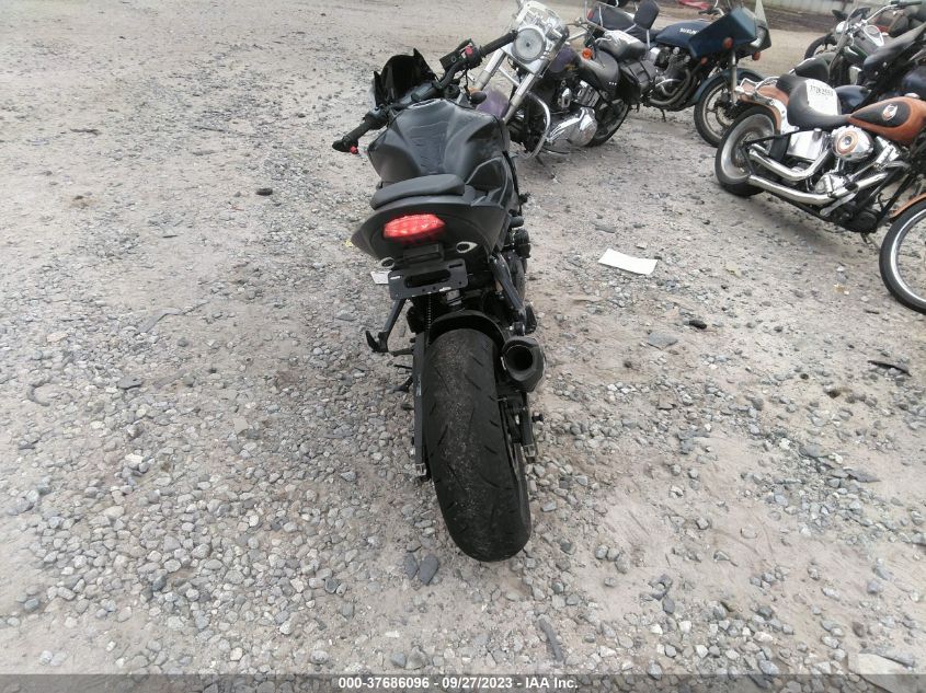 2022 SUZUKI GSX-S750 M/Z - JS1C533B3N7100406