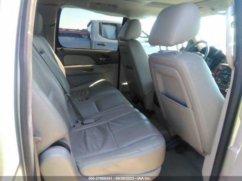 2013 CHEVROLET SUBURBAN 1500 LT - 1GNSCJE03DR126411