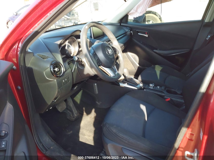 VIN 3MYDLBYV1HY193945 2017 TOYOTA YARIS IA