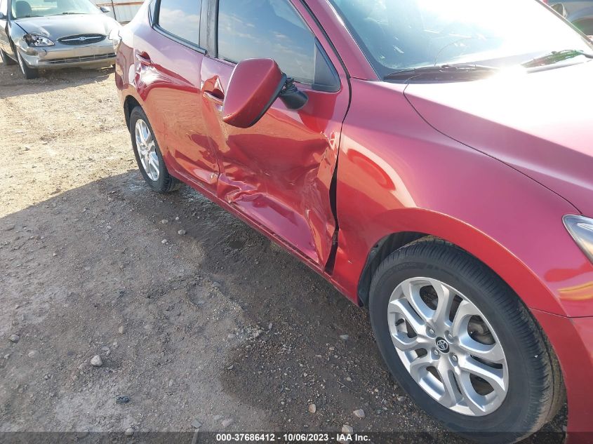 VIN 3MYDLBYV1HY193945 2017 TOYOTA YARIS IA