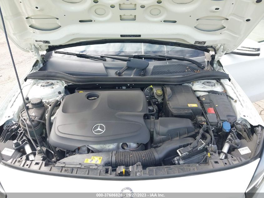 2015 MERCEDES-BENZ GLA 250 WDCTG4GB5FJ173274