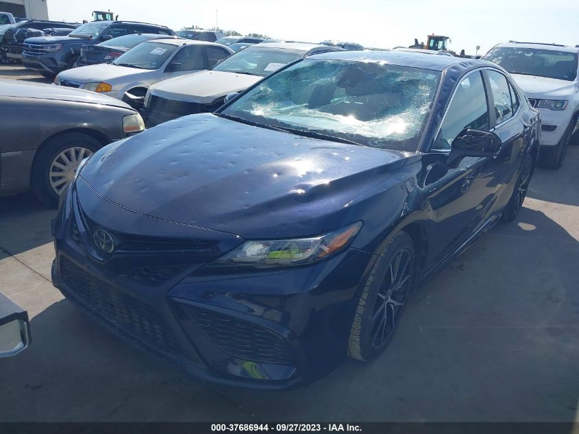 2021 TOYOTA CAMRY SE - 4T1G11AK2MU407801
