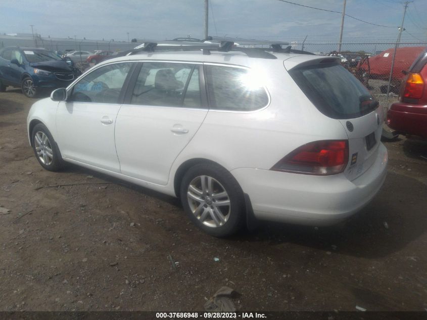 2013 VOLKSWAGEN JETTA SPORTWAGEN TDI - 3VWPL7AJ3DM646428