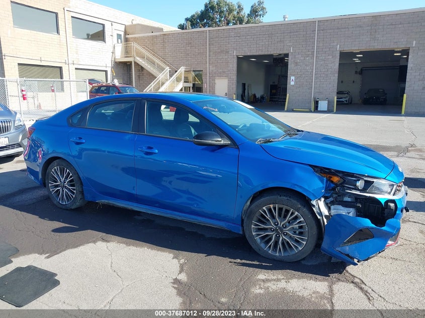 VIN 3KPF54AD5NE485948 2022 KIA FORTE GT LINE