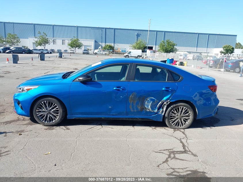VIN 3KPF54AD5NE485948 2022 KIA FORTE GT LINE
