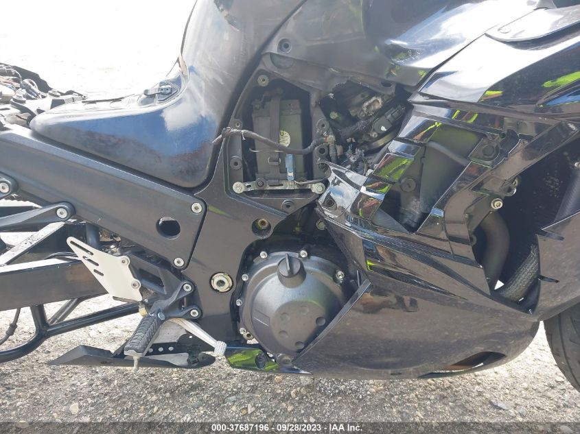 2007 KAWASAKI ZX1400 A JKBZXNA187A017579