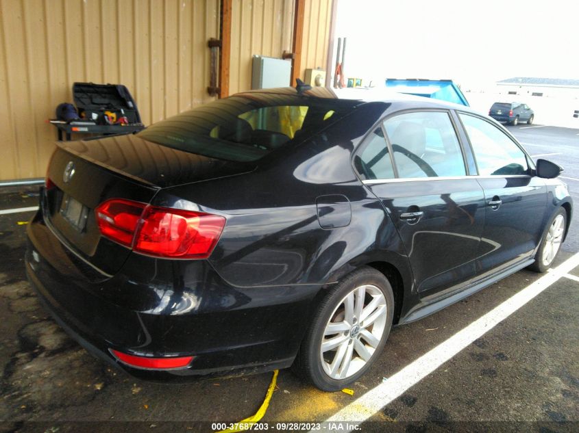2013 VOLKSWAGEN GLI 3VW467AJ7DM237844