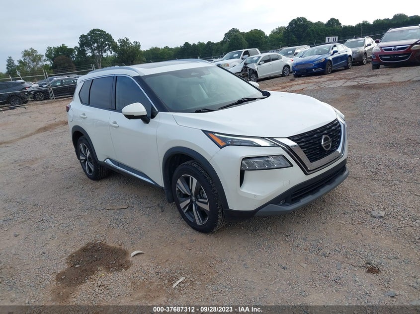2021 NISSAN ROGUE  (VIN: 5N1AT3CB8MC673919)
