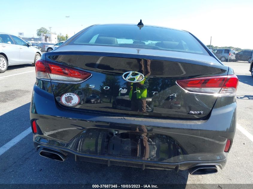 2018 HYUNDAI SONATA SPORT - 5NPE34AF3JH626427