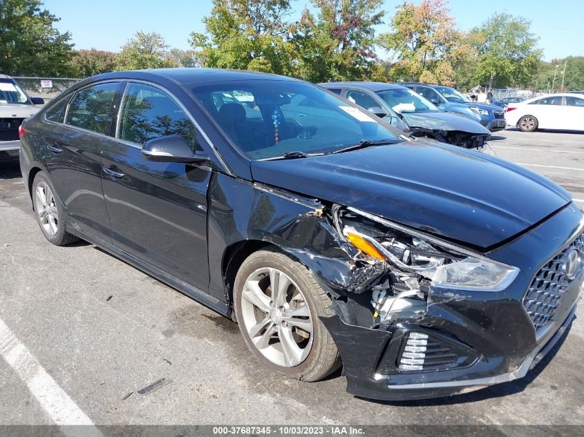 2018 HYUNDAI SONATA SPORT - 5NPE34AF3JH626427