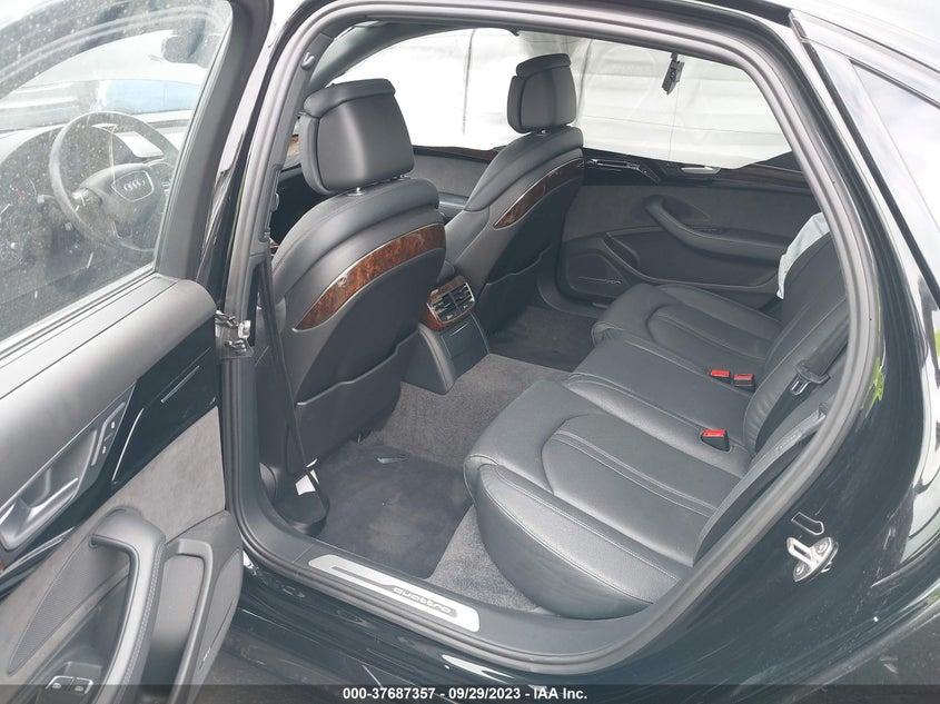 VIN WAU44AFD5HN016518 2017 AUDI A8 L