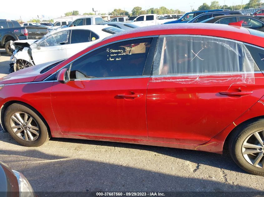2017 HYUNDAI SONATA SE - 5NPE24AFXHH450294