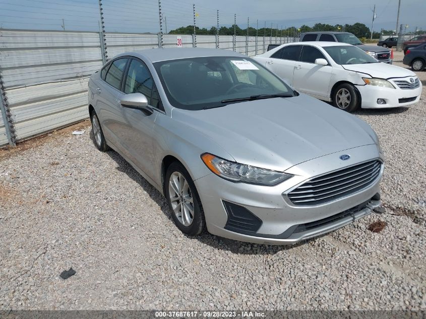 3FA6P0LU3KR240625 Ford Fusion Hybrid SE