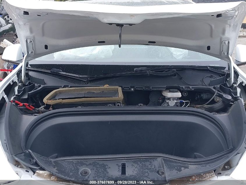 2021 TESLA MODEL Y - 5YJYGDEE3MF184996