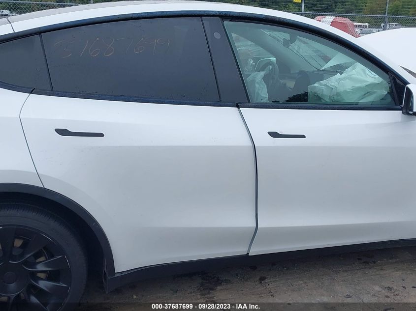 2021 TESLA MODEL Y - 5YJYGDEE3MF184996
