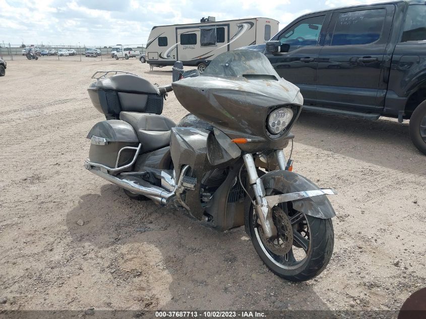 2013 VICTORY MOTORCYCLES CROSS COUNTRY TOUR - 5VPTW36N8D3017330