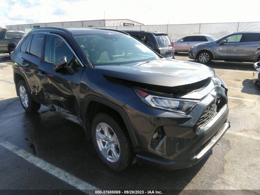 2019 TOYOTA RAV4 XLE - 2T3P1RFV6KW059331