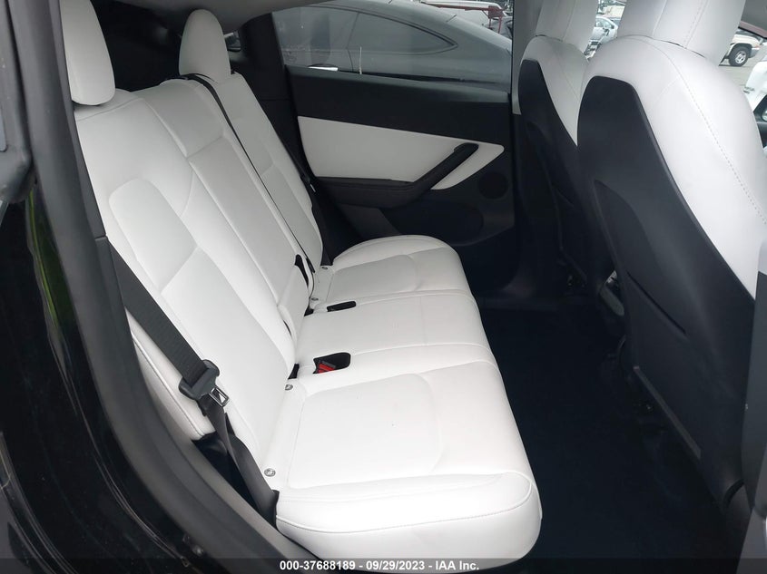 VIN 5YJYGDEE6MF240798 2021 TESLA MODEL Y LONG RANGE