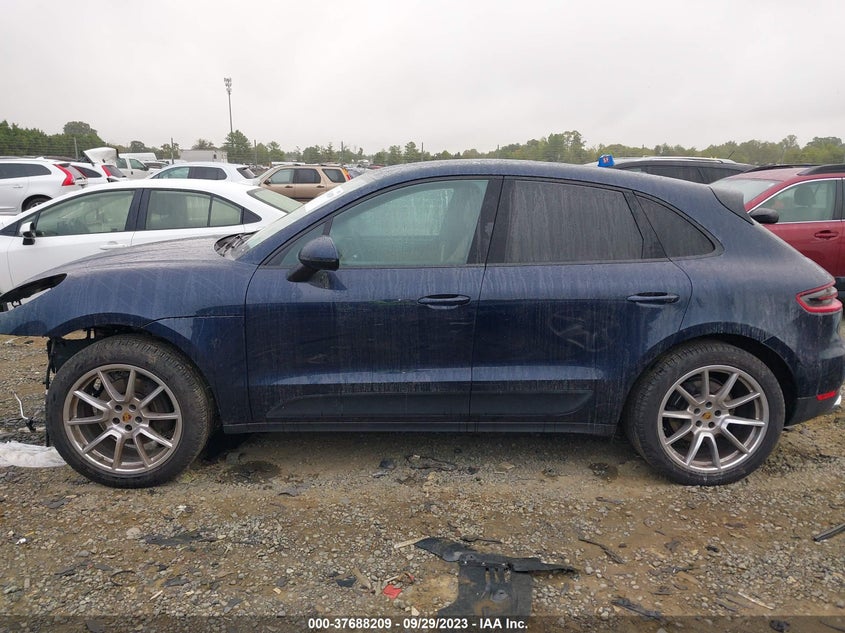 VIN WP1AA2A56JLB15739 2018 PORSCHE MACAN