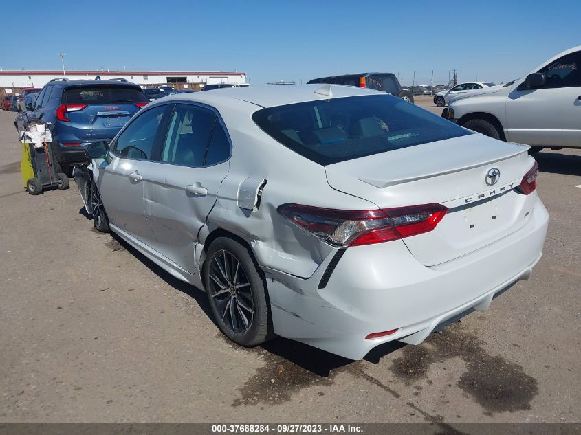 2022 TOYOTA CAMRY SE - 4T1G11AK3NU063414