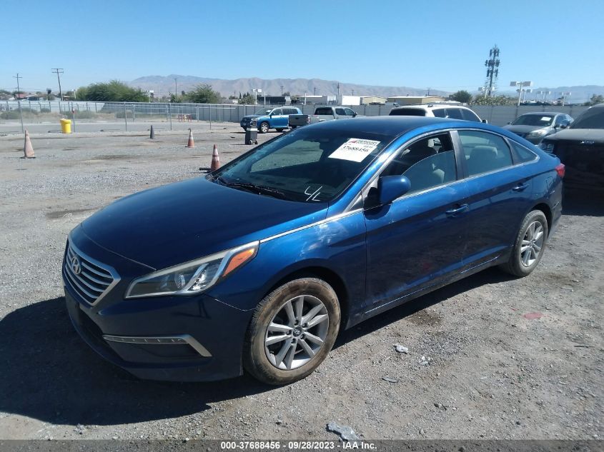 2015 HYUNDAI SONATA 2.4L SE - 5NPE24AF8FH127763