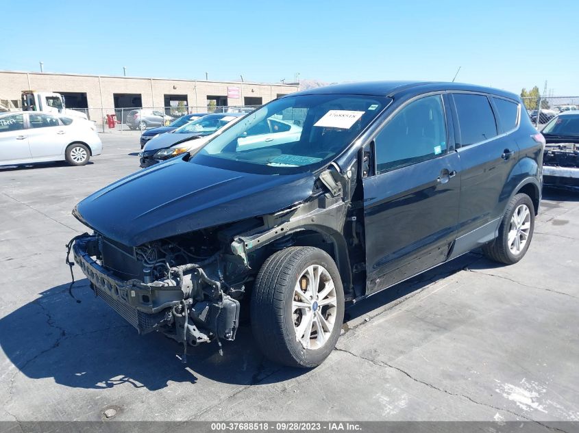 2017 FORD ESCAPE SE - 1FMCU0G93HUA39767