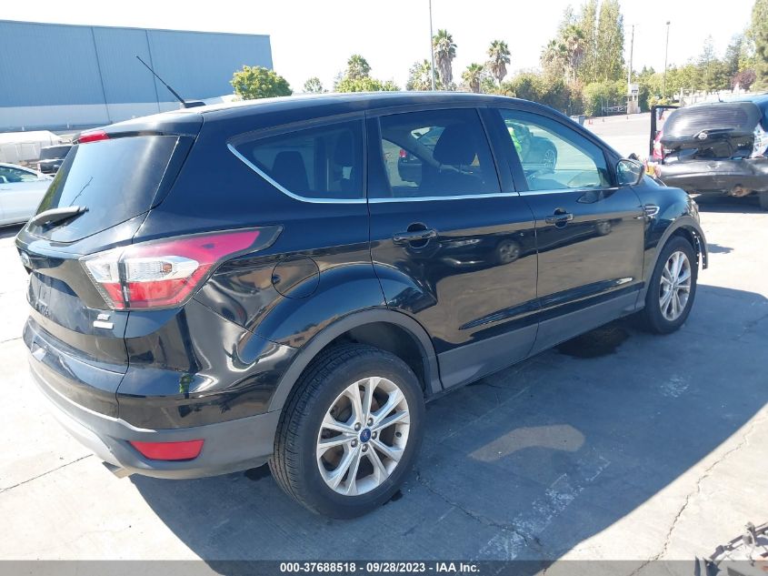 2017 FORD ESCAPE SE - 1FMCU0G93HUA39767