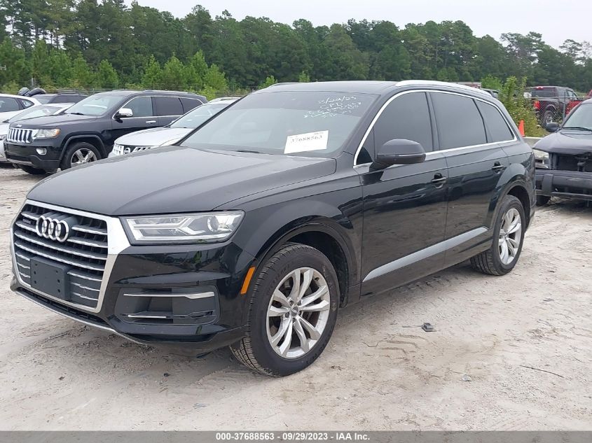 WA1AHAF74HD042435 2017 AUDI Q7, photo no. 2