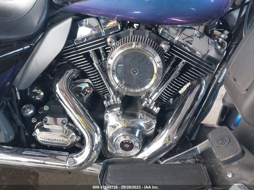 2010 HARLEY-DAVIDSON FLHTK - 1HD1KEM14AB669780
