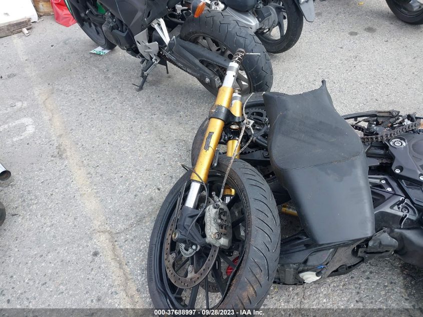 2019 INDIAN MOTORCYCLE CO. FTR 1200 56KRTA22XK3153693