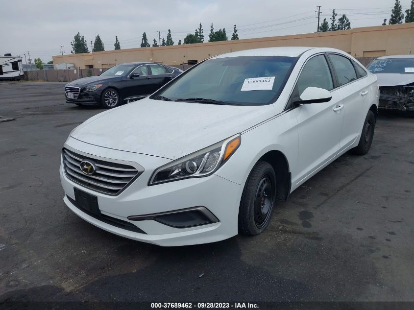 2017 HYUNDAI SONATA SE - 5NPE24AF3HH438939