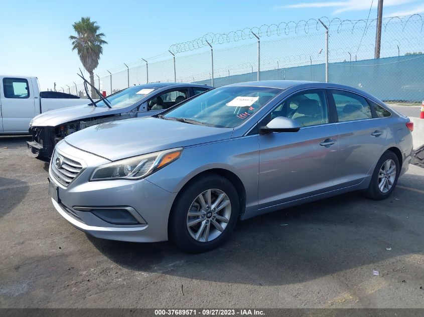 2016 HYUNDAI SONATA 2.4L SE - 5NPE24AF2GH322940