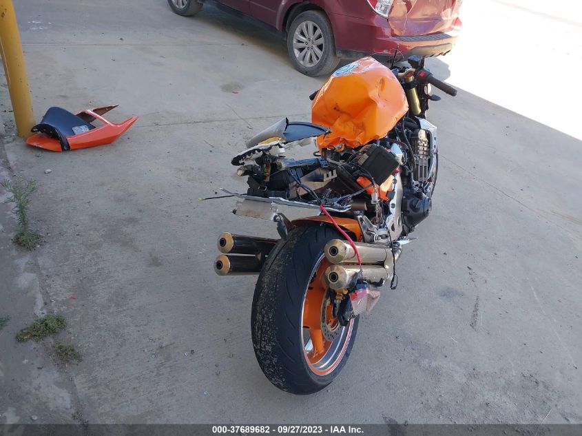 2003 KAWASAKI ZR1000 A1 - JKAZRCA1X3A007326