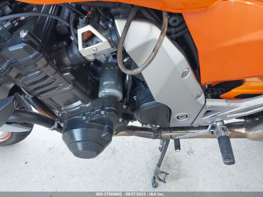 2003 KAWASAKI ZR1000 A1 - JKAZRCA1X3A007326