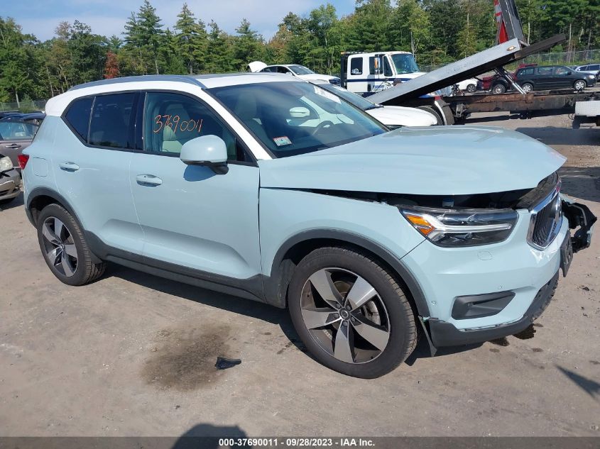 YV4162XZ7K2003050 VOLVO XC40 MOMENTUM/R-DESIGN 2019